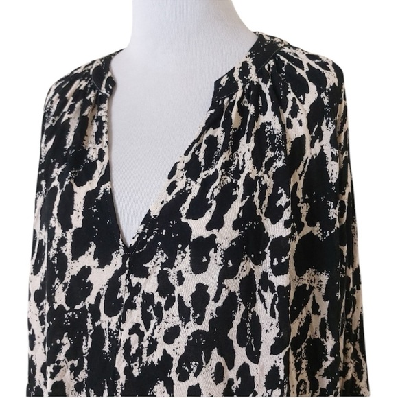 Urban Outfitters Animal Print Long Sleeve Oversized Blouse Size Large - Picture 3 of 7